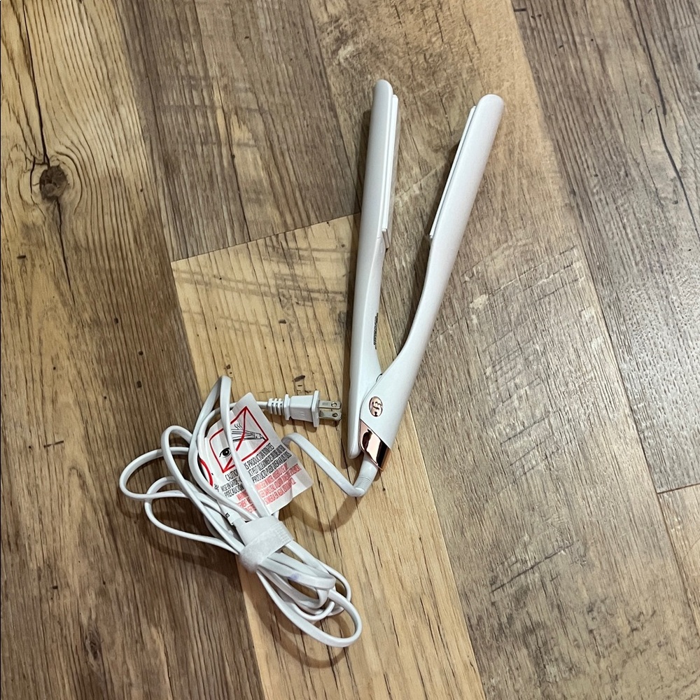 T3 White Hair Straightener